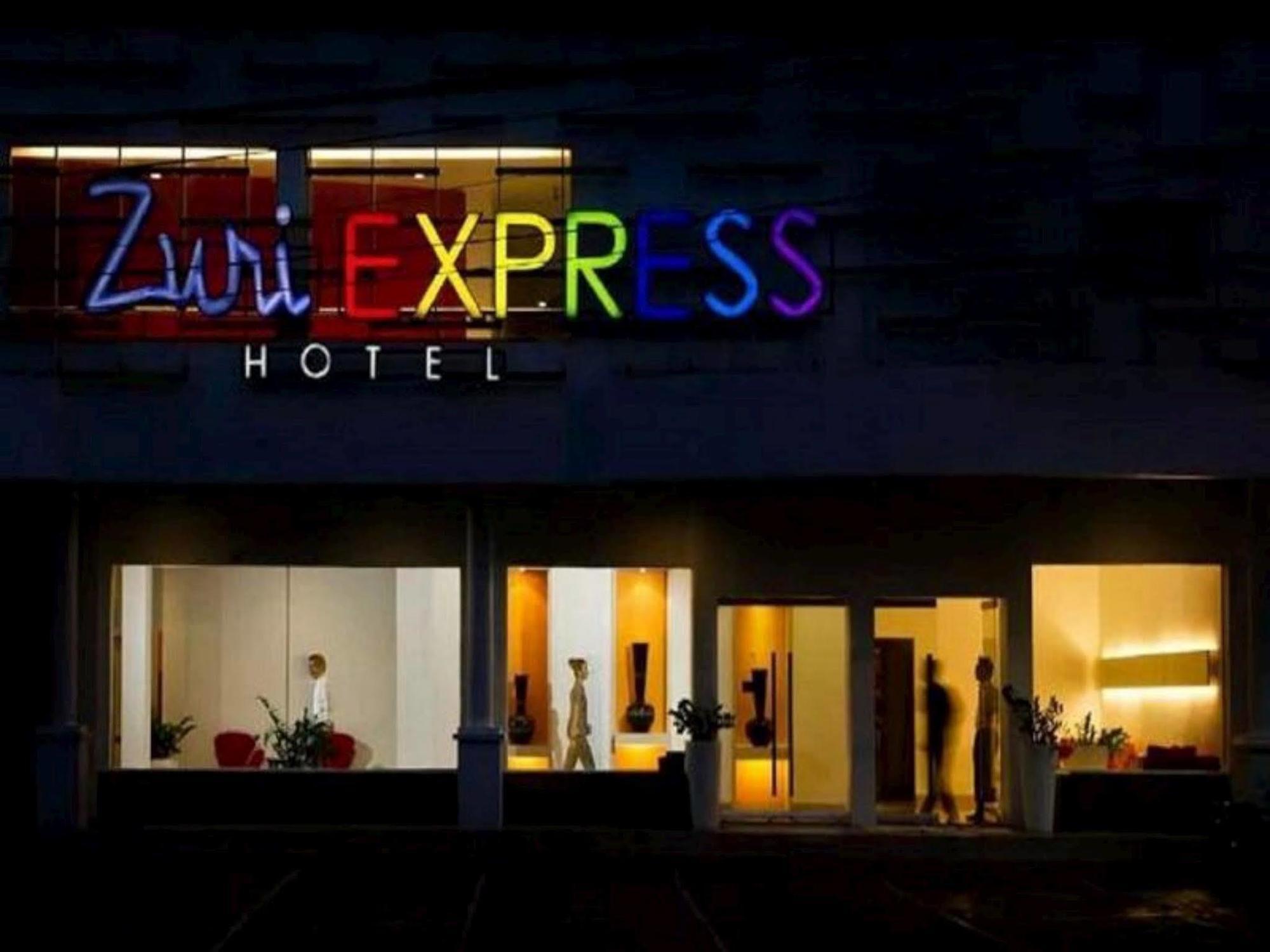 Zuri Express Hotel Pekanbaru Eksteriør bilde