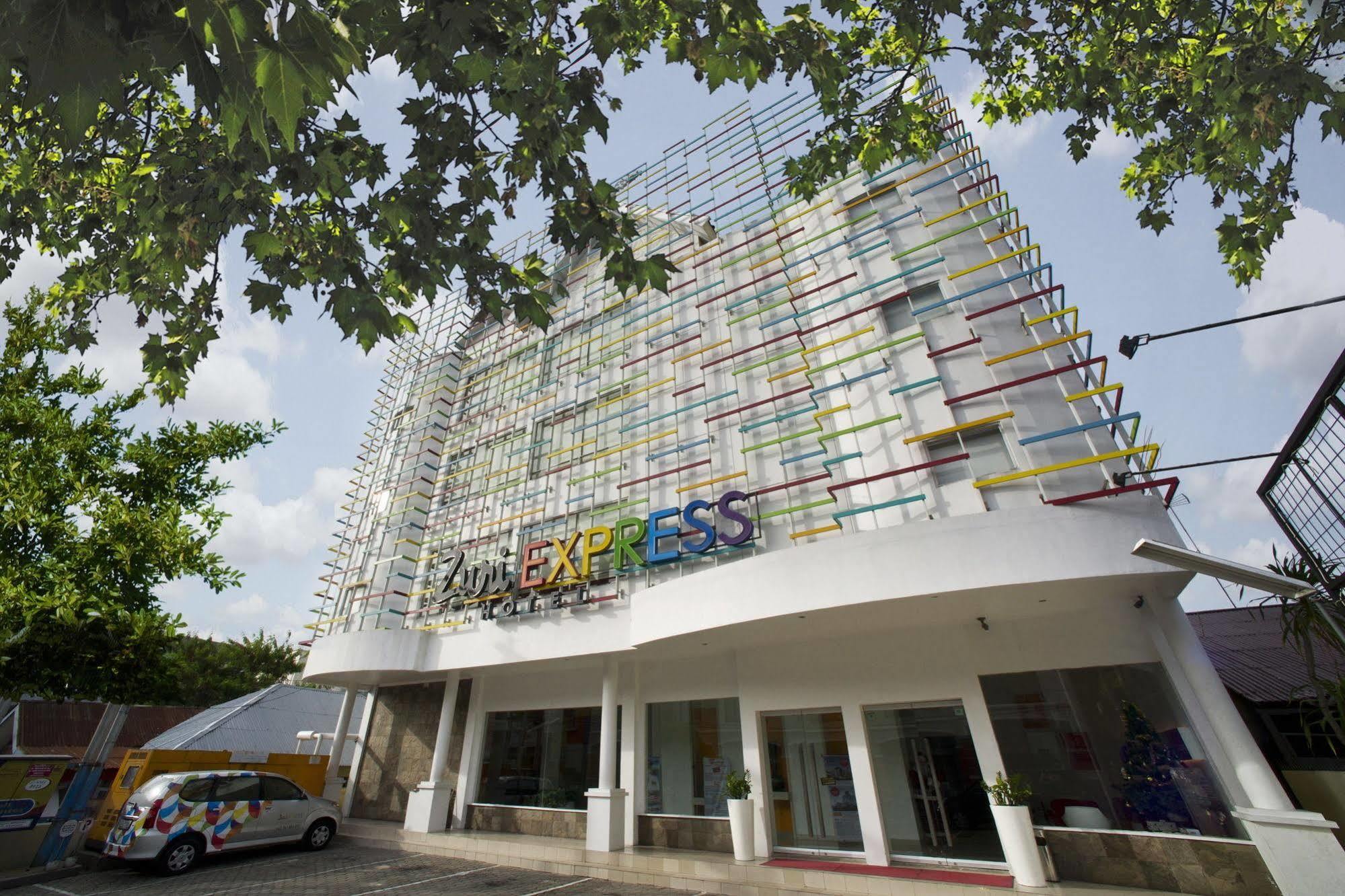 Zuri Express Hotel Pekanbaru Eksteriør bilde